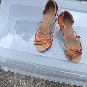 Elegant Women's Tan Strappy Heels